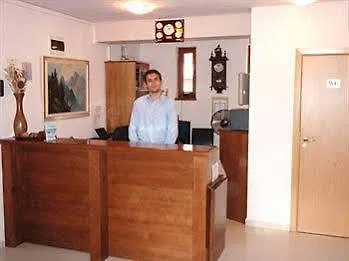 Pirin River Ski, Fun And Family 아파트호텔