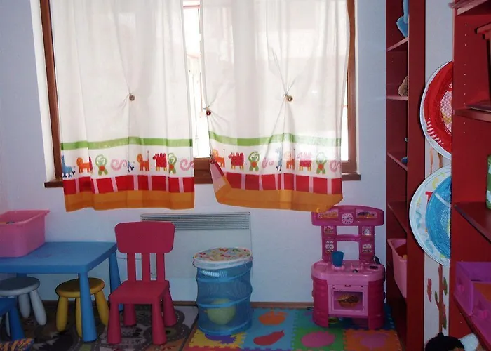 Pirin River Ski, Fun And Family Lägenhetshotell Bansko